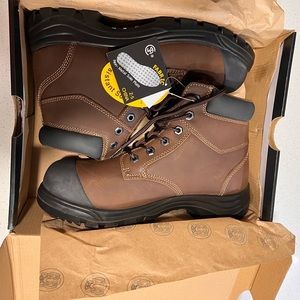 Brand new safety boots for sale